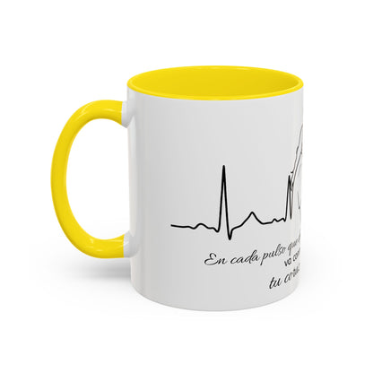 Nurse & Mom Tribute Coffee Mug – "Va conmigo, mamá, en mi corazón tu latido"