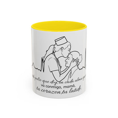 Nurse & Mom Tribute Coffee Mug – "Va conmigo, mamá, en mi corazón tu latido"