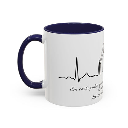 Nurse & Mom Tribute Coffee Mug – "Va conmigo, mamá, en mi corazón tu latido"